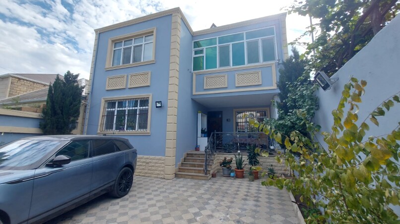 Satılır ev/villa 5 otaqlı 200 m²,  Bakıxanov-1