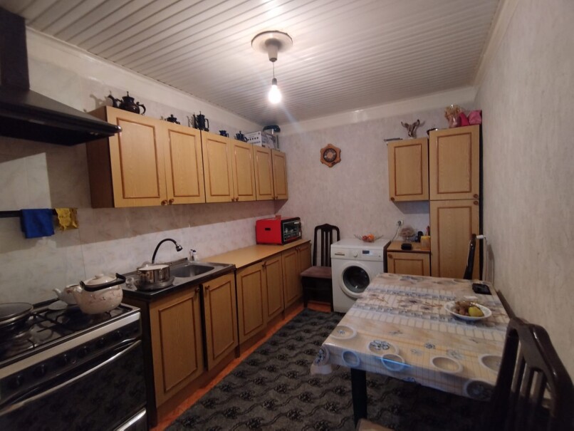 Satılır ev/villa 4 otaqlı 180 m²,  İnşaatçılar m.-1