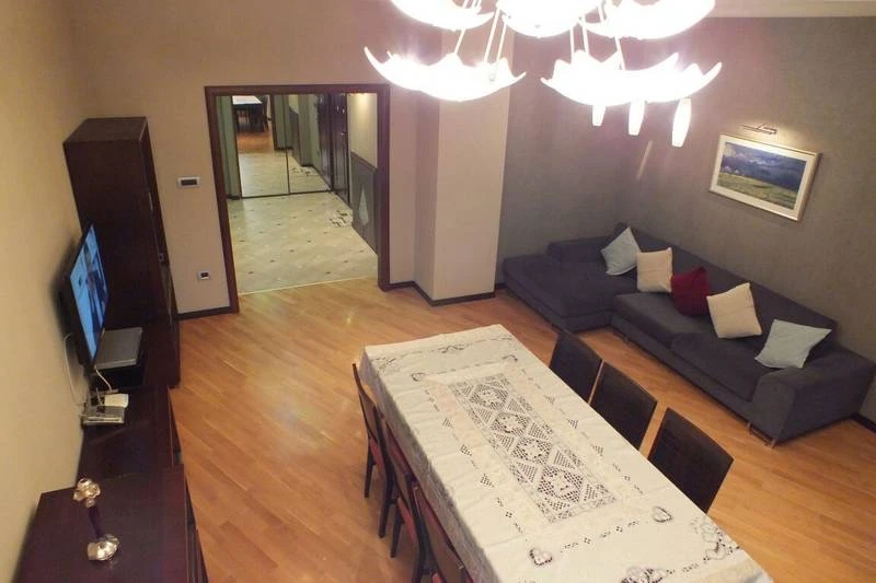 Satılır yeni tikili 3 otaqlı 120 m², Nəriman Nərimanov m.-1