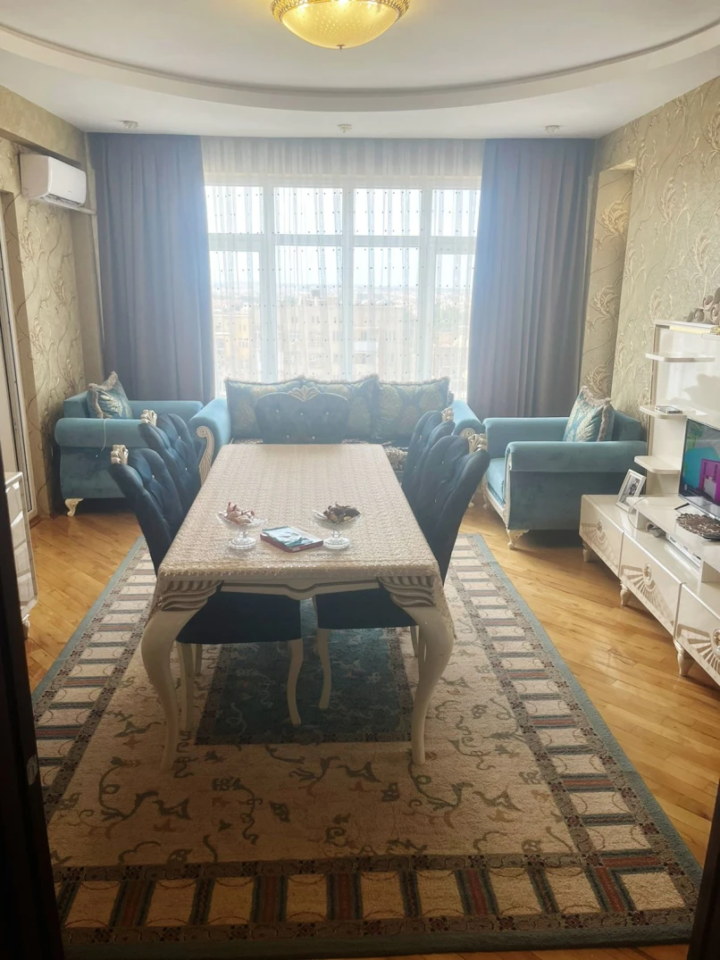 Satılır yeni tikili 3 otaqlı 91 m², Neftçilər m.-1