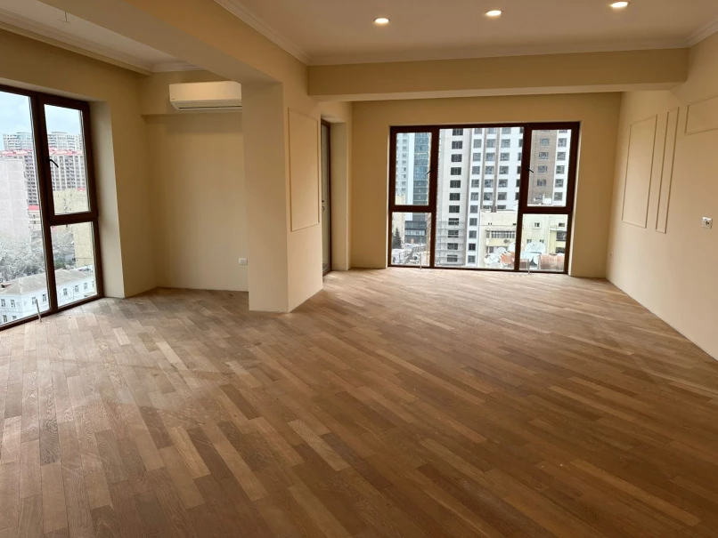 Satılır yeni tikili 4 otaqlı 182 m²,  Şah İsmayıl Xətai m.-1