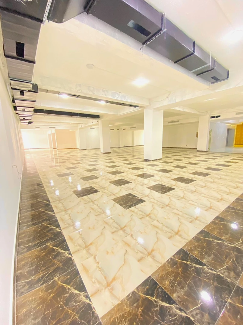 İcarə obyekt 1200 m², 28 May m.-1