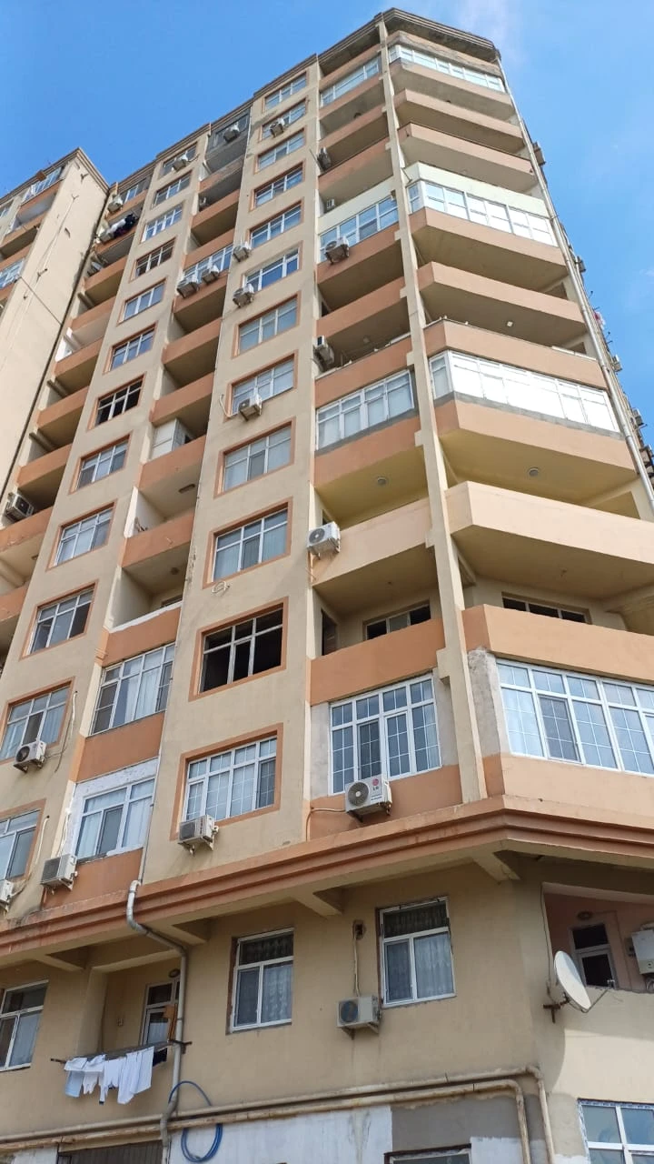 Satılır yeni tikili 3 otaqlı 154 m², İnşaatçılar m.-1