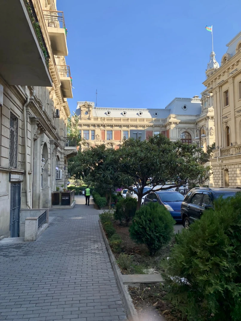 Satılır köhnə tikili 4 otaqlı 115 m²,  İçəri Şəhər m.-1