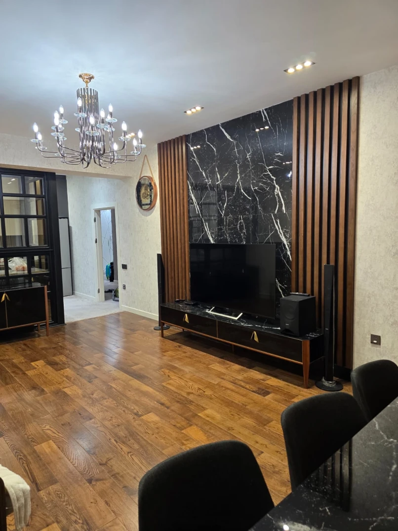 İcarə yeni tikili 4 otaqlı 150 m²,  28 May m.-1