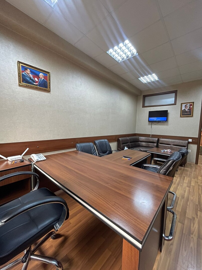 İcarə ofis 3 otaqlı 80 m²,  Gənclik m.-1