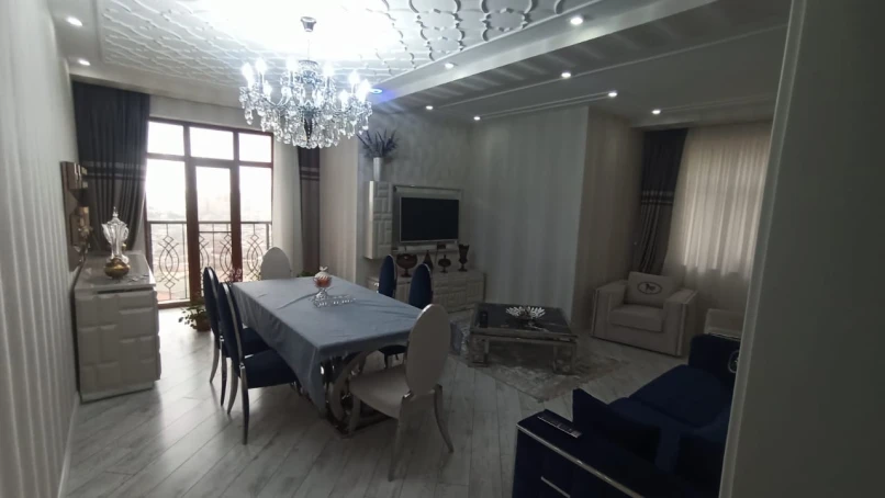 Satılır yeni tikili 4 otaqlı 147 m², Yasamal r.-1