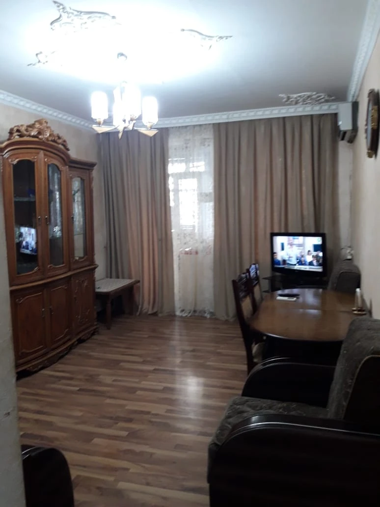 Satılır köhnə tikili 3 otaqlı 52 m², Badamdar q.-1