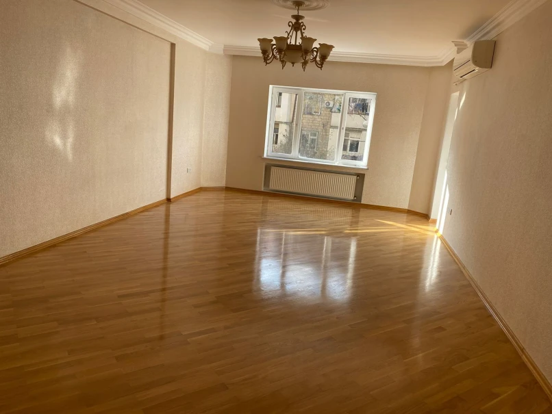 Satılır yeni tikili 4 otaqlı 181 m², Yasamal r.-1