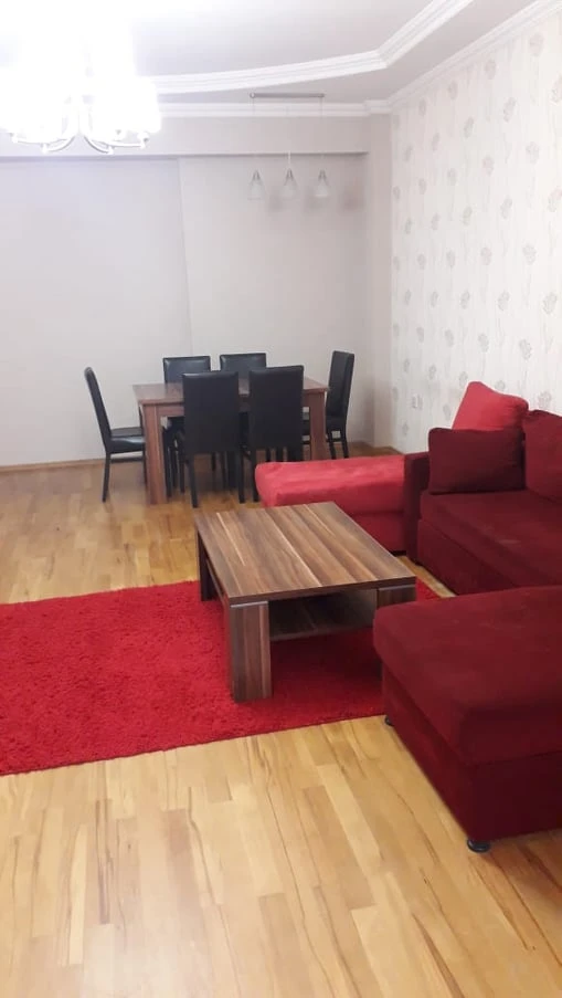 İcarə yeni tikili 3 otaqlı 140 m², Badamdar q.-1