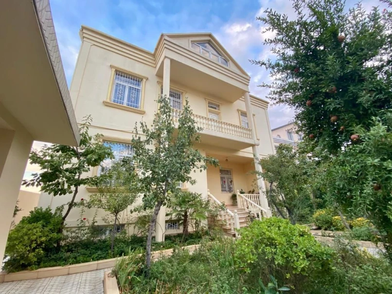 Satılır ev/villa 11 otaqlı 650 m², Qara Qarayev m.-1