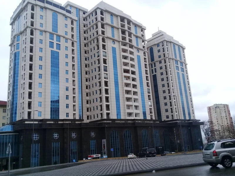 Satılır yeni tikili 4 otaqlı 202 m², Nizami m.-1