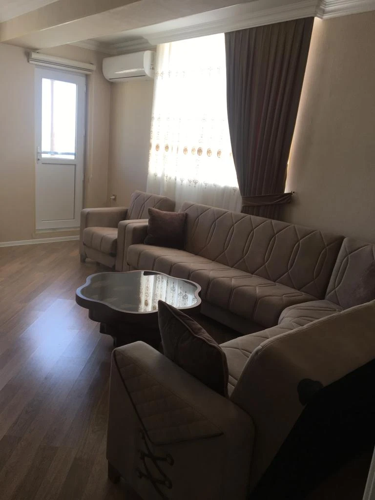 Satılır yeni tikili 2 otaqlı 62 m², İnşaatçılar m.-1