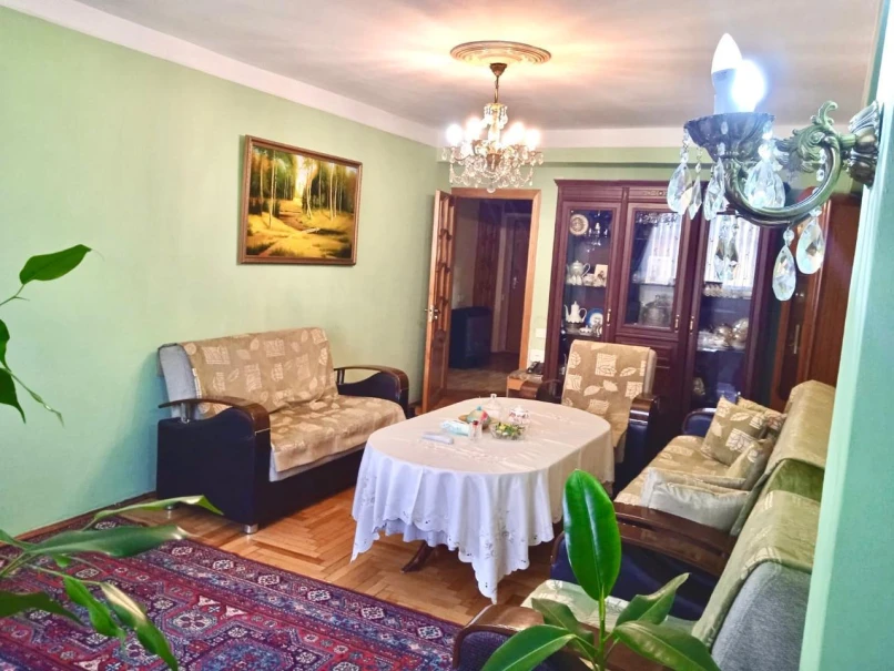 Satılır köhnə tikili 3 otaqlı 85 m²,  Elmlər Akademiyası m.-1
