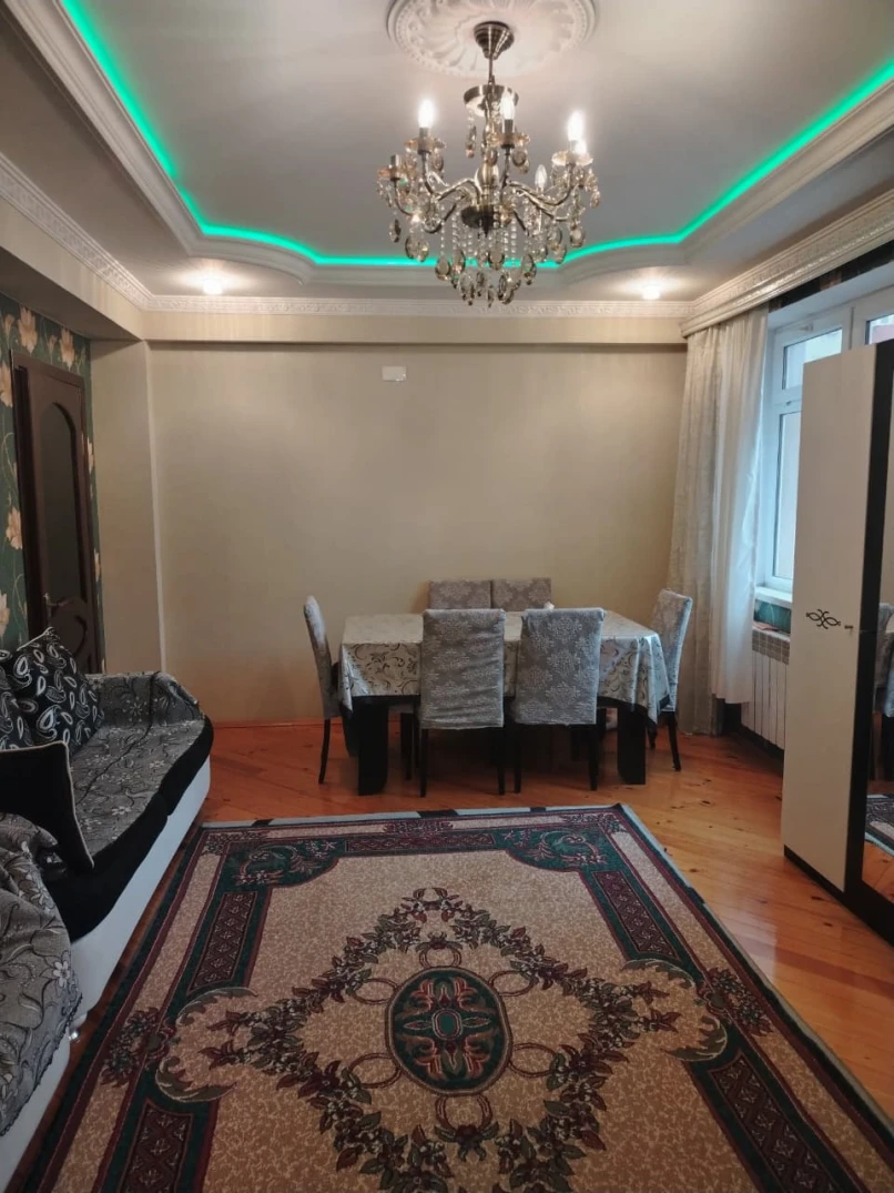 Satılır yeni tikili 2 otaqlı 60 m²,  İnşaatçılar m.-1