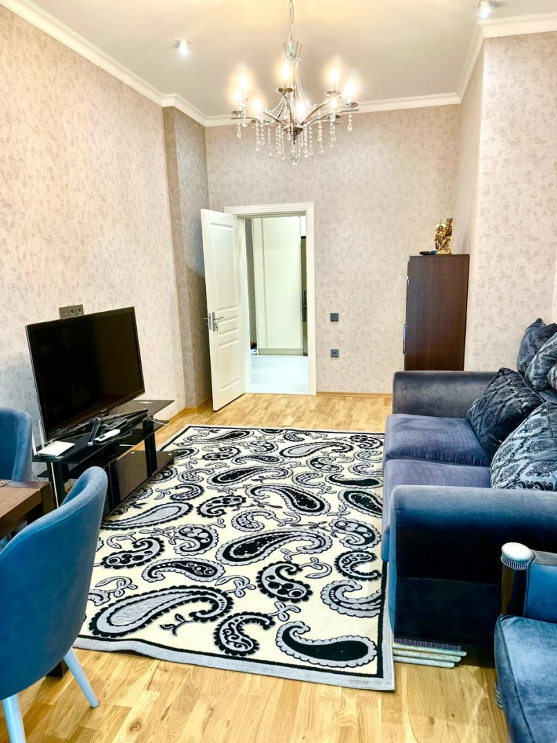 İcarə yeni tikili 3 otaqlı 130 m²,  Səbail-1