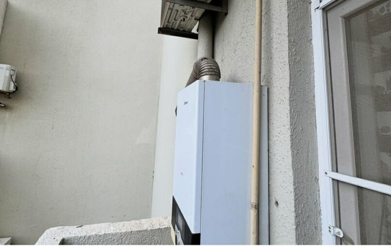 Satılır yeni tikili 2 otaqlı 60 m²,  İnşaatçılar m.-1