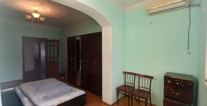 İcarə köhnə tikili 2 otaqlı 60 m²,  İnşaatçılar m.-1