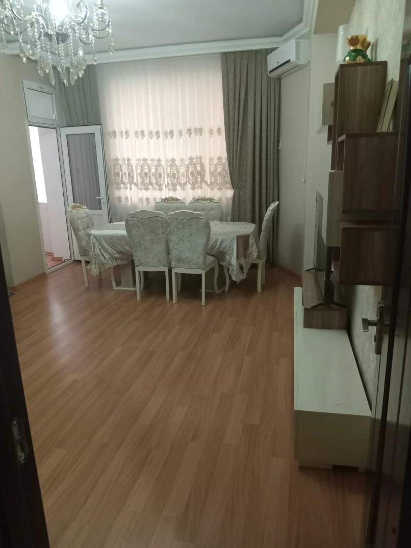 Satılır yeni tikili 2 otaqlı 86 m², İnşaatçılar m.-1