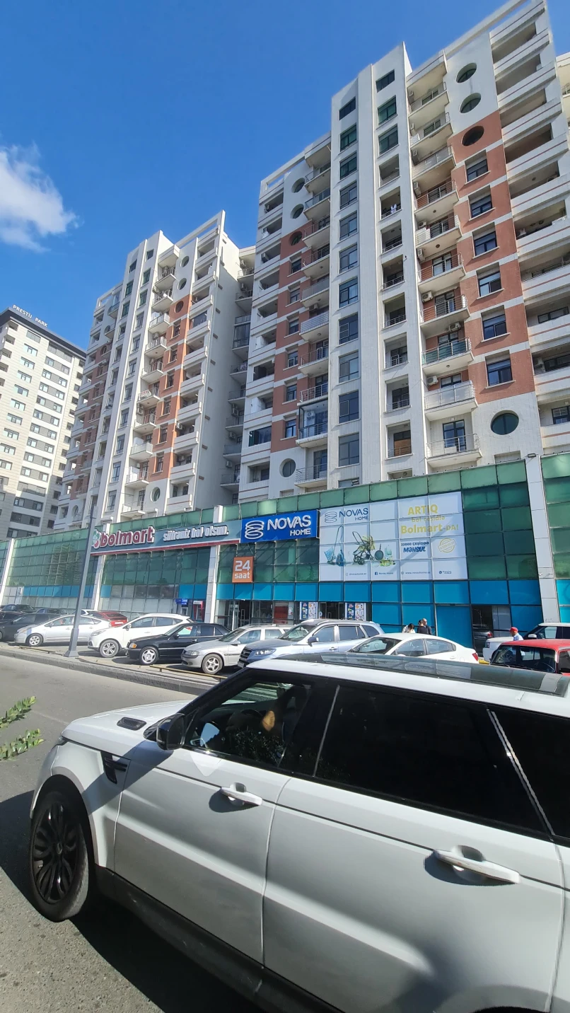 Satılır yeni tikili 2 otaqlı 55 m², İnşaatçılar m.-1