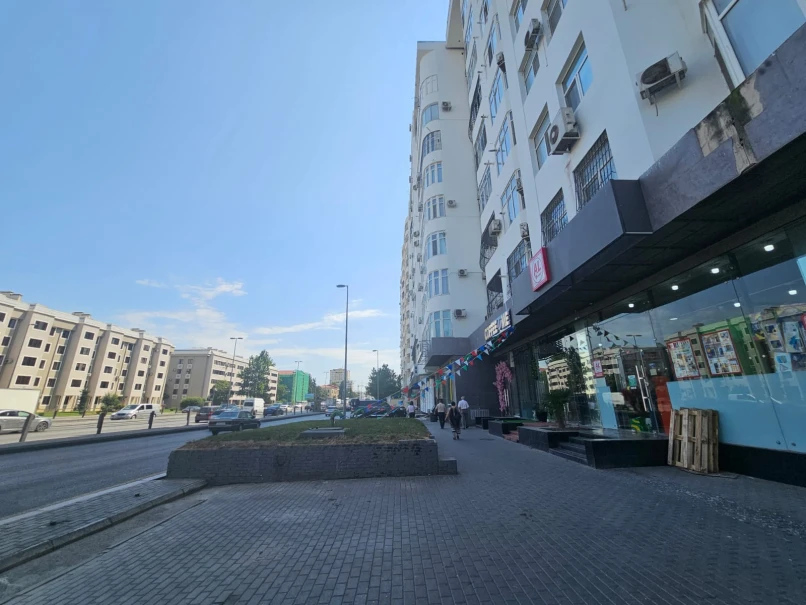 Satılır obyekt 130 m²,  Gənclik m.-1