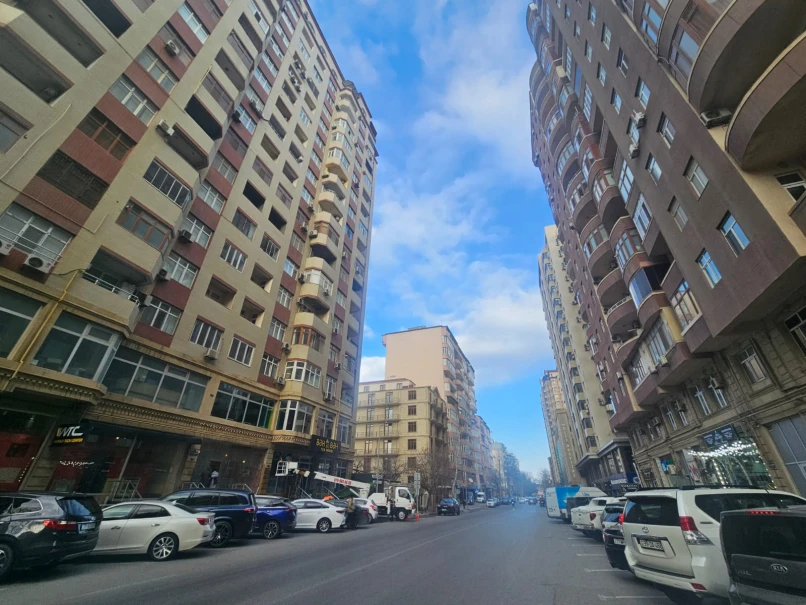 İcarə obyekt 280 m²,  8 Noyabr m.-1