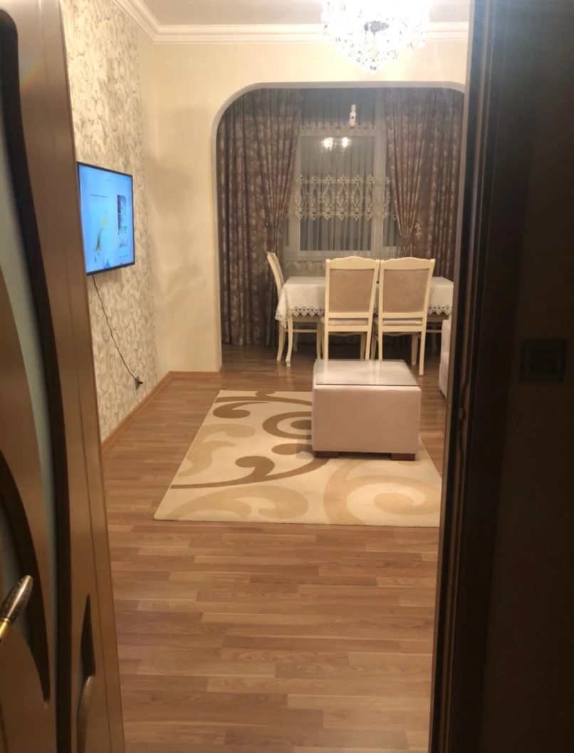 Satılır köhnə tikili 2 otaqlı 55 m², Yasamal r.-1