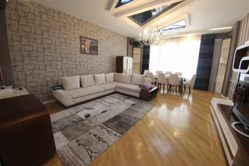 Satılır yeni tikili 3 otaqlı 137 m², Yasamal r.-1