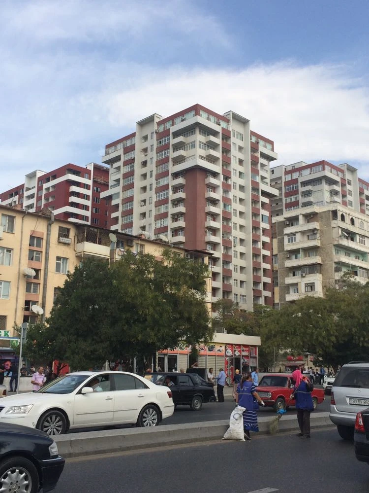 Satılır yeni tikili 3 otaqlı 150 m², Qara Qarayev m.-1 Satılır yeni tikili 3 otaqlı 150 m², Qara Qarayev m.-1