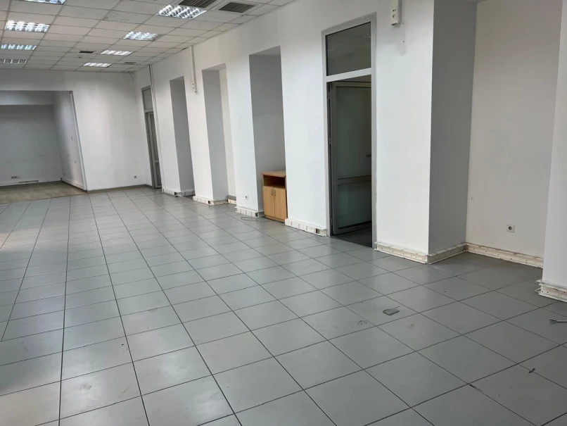 İcarə obyekt 300 m², 28 May m.-1 İcarə obyekt 300 m², 28 May m.-1