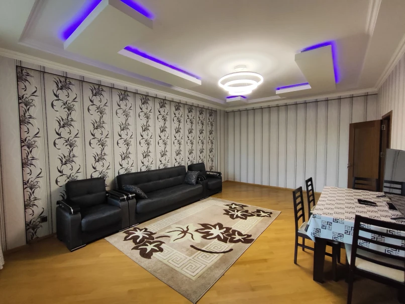 Satılır yeni tikili 2 otaqlı 97 m²,  Nəriman Nərimanov m.-1