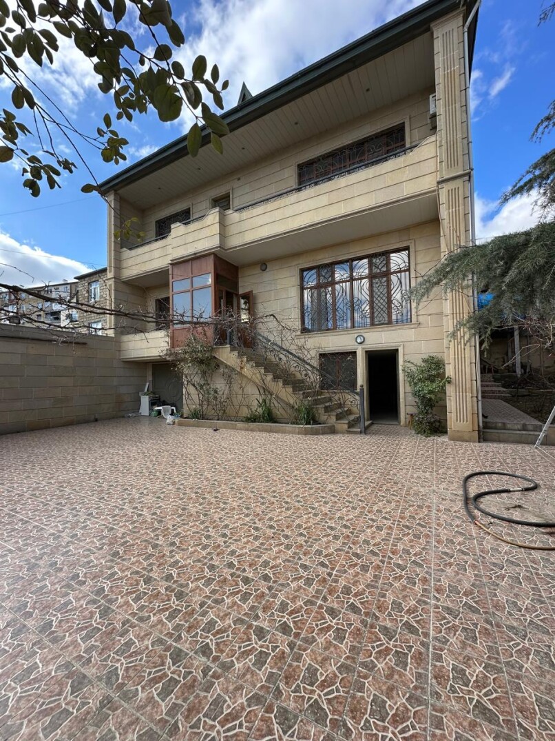İcarə ev/villa 8 otaqlı 305 m²,  Avtovağzal m.-1