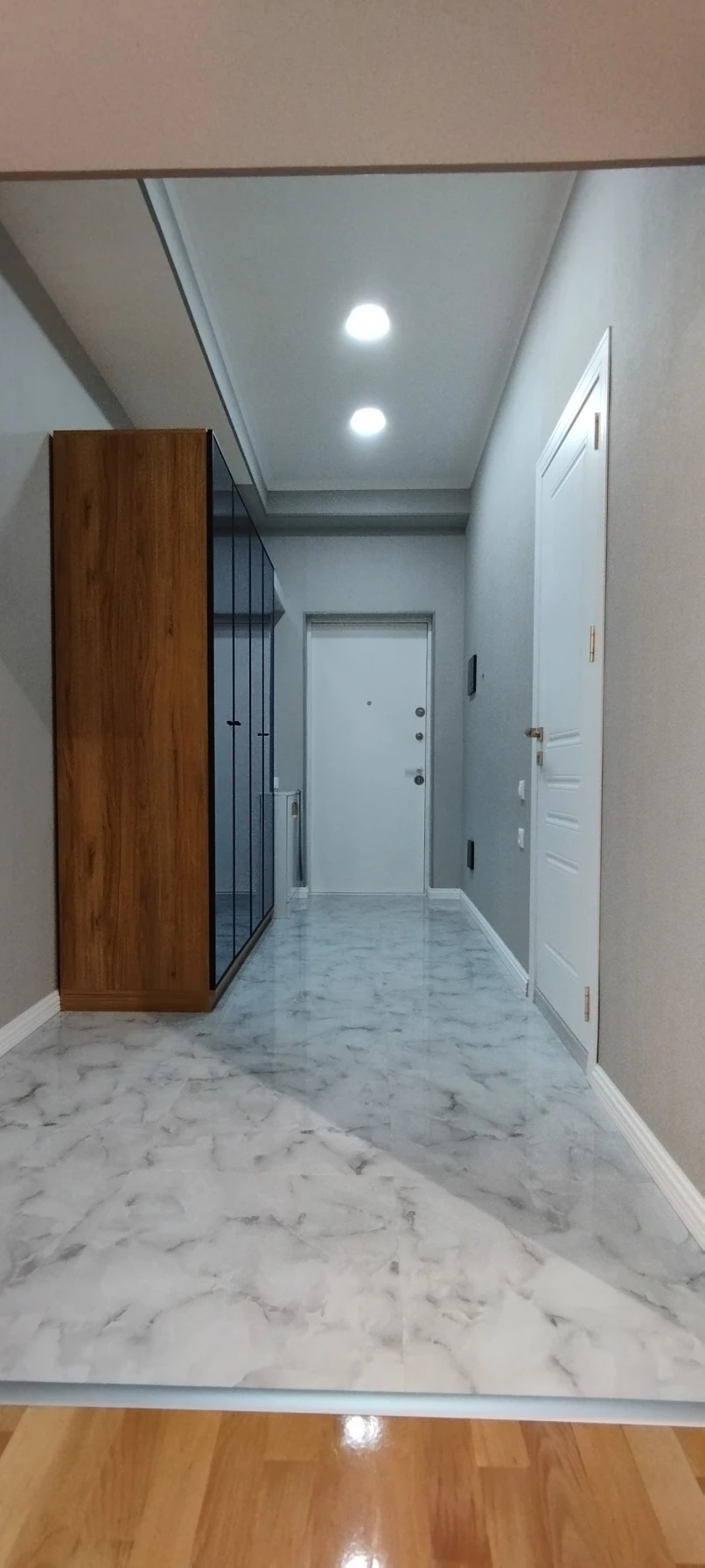Satılır yeni tikili 2 otaqlı 90 m², Nəriman Nərimanov m.-1