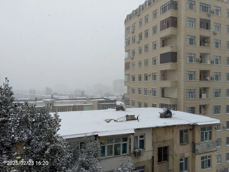 İcarə yeni tikili 3 otaqlı 80 m²,  Memar Əcəmi m.-1