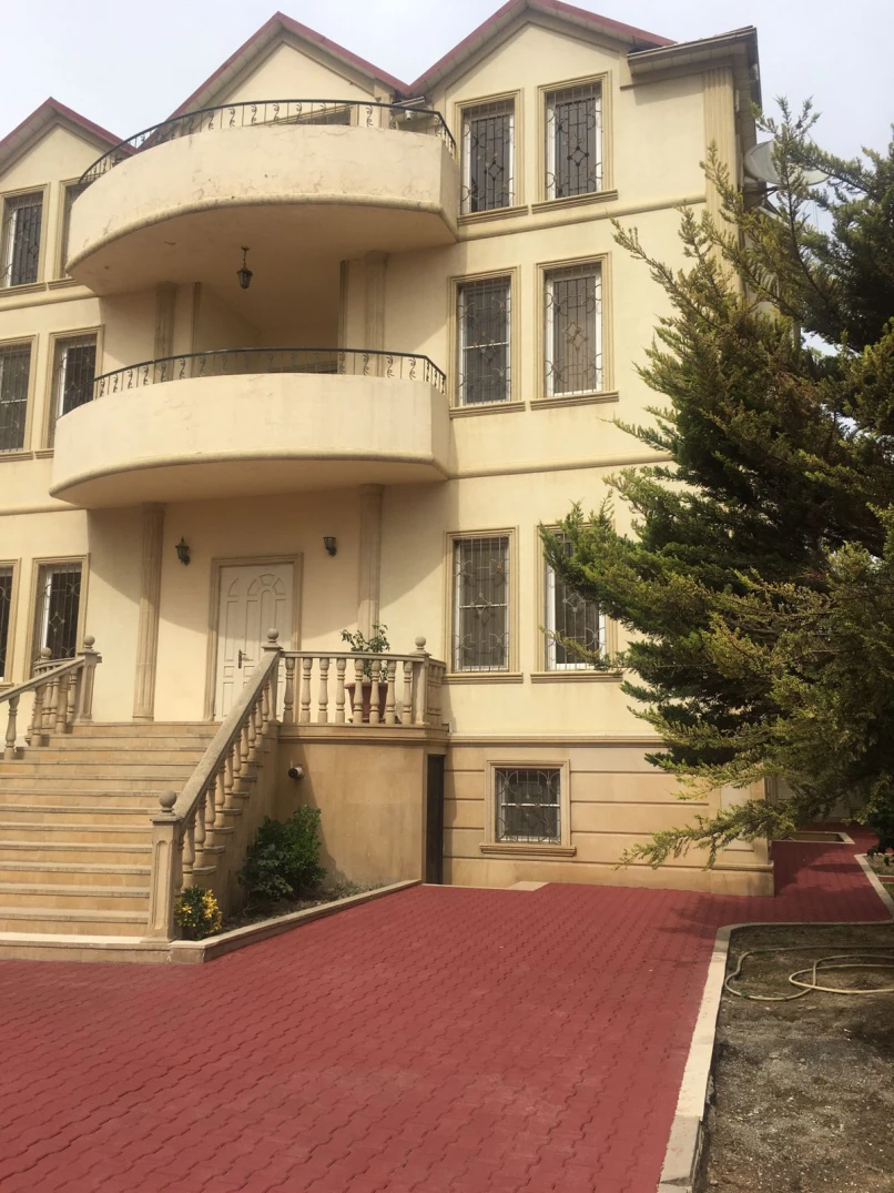 İcarə ev/villa 8 otaqlı 540 m², İçəri Şəhər m.-1