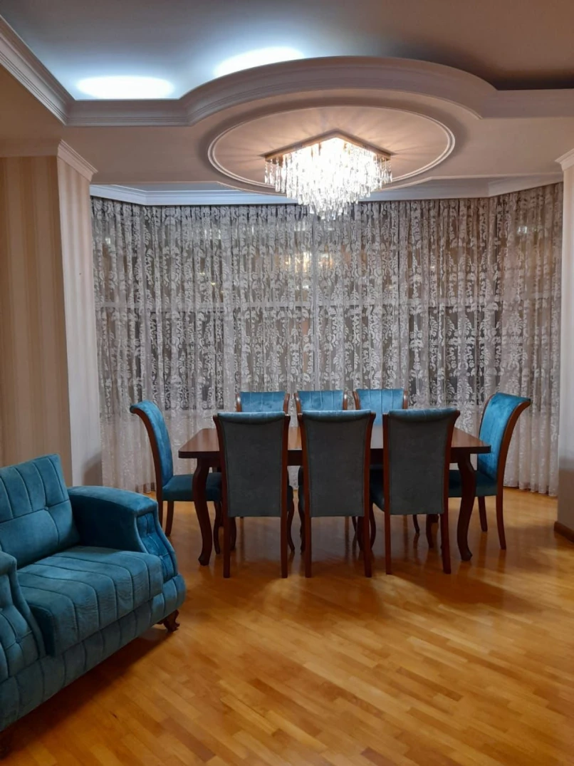 İcarə yeni tikili 4 otaqlı 180 m²,  Nəsimi-1