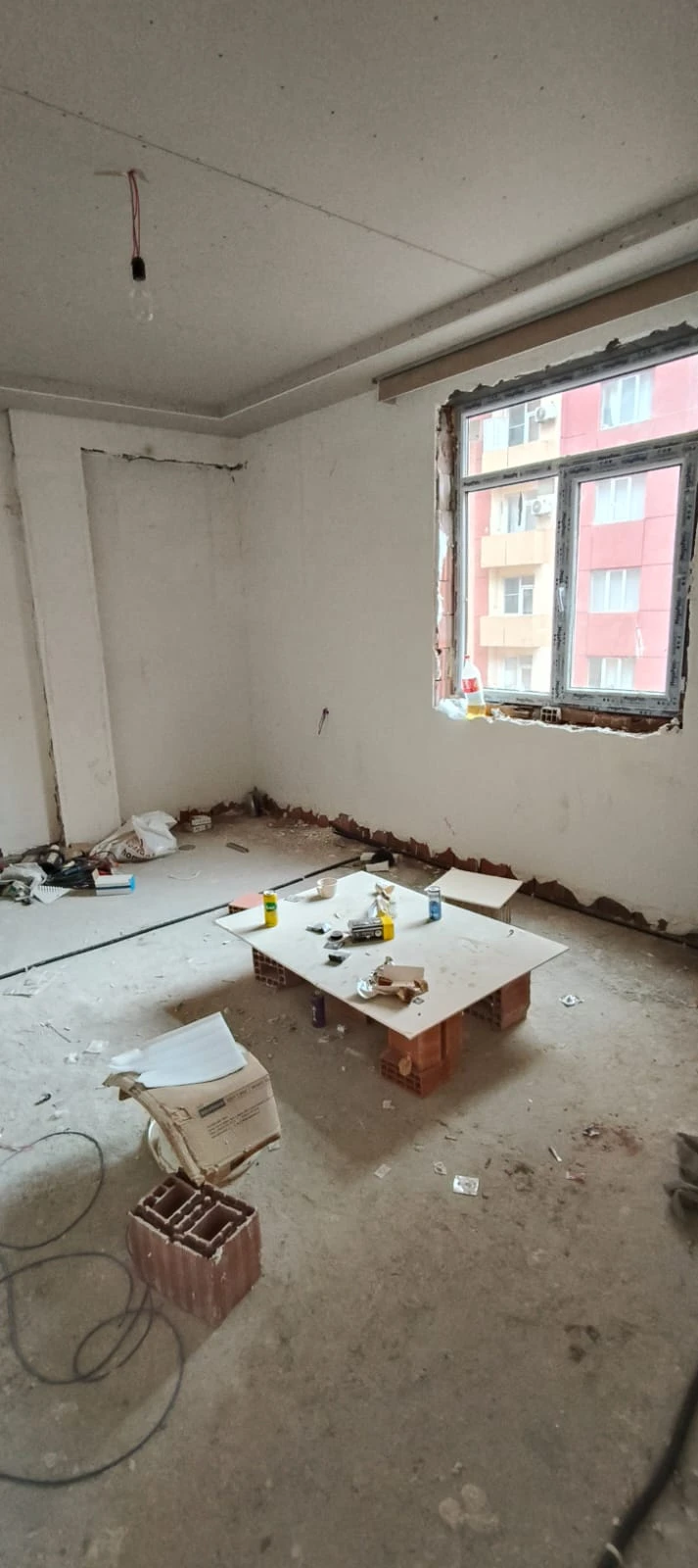 Satılır yeni tikili 3 otaqlı 116 m², İnşaatçılar m.-1