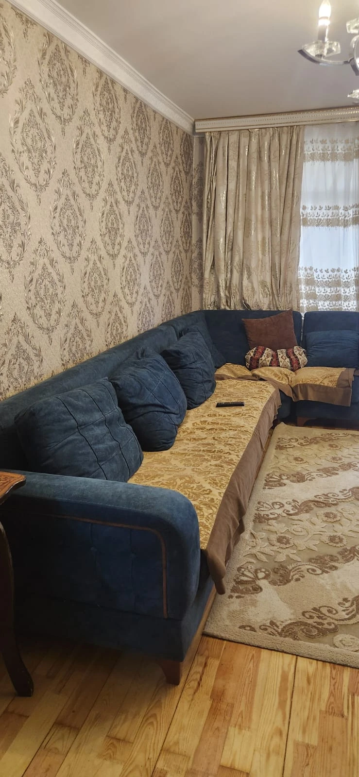 İcarə köhnə tikili 3 otaqlı 80 m²,  Elmlər Akademiyası m.-1