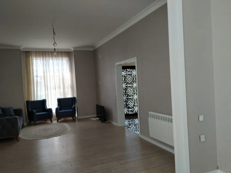 Satılır ev/villa 4 otaqlı 170 m², Badamdar q.-1