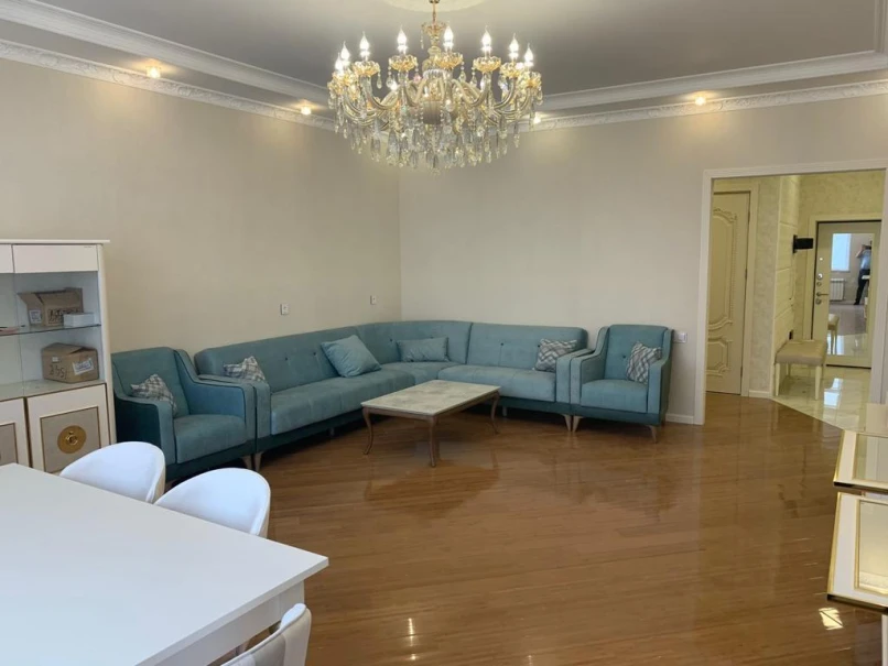 Satılır yeni tikili 4 otaqlı 140 m², Yasamal r.-1