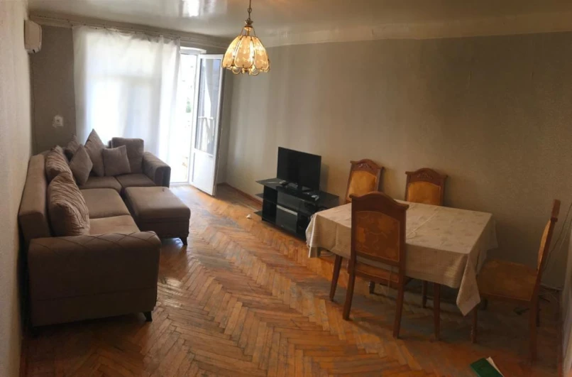 Satılır köhnə tikili 3 otaqlı 67 m², İnşaatçılar m.-1