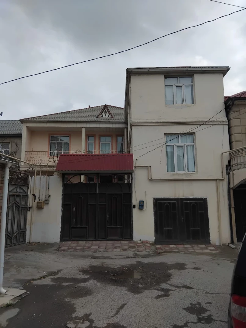 Satılır ev/villa 9 otaqlı 351.9 m²,  Azadlıq prospekti m.-1