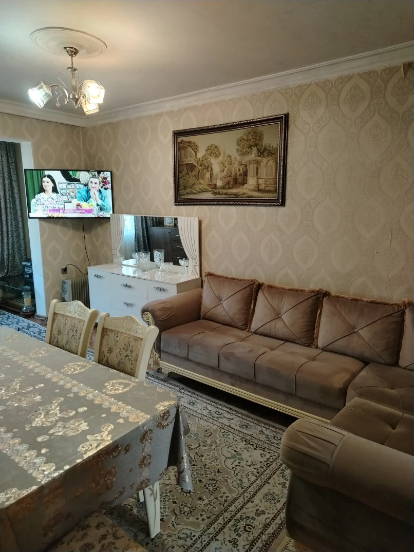 Satılır köhnə tikili 2 otaqlı 42.5 m², Memar Əcəmi m.-1