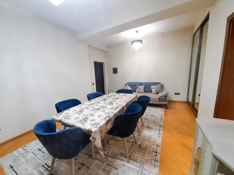 Satılır yeni tikili 2 otaqlı 70 m², Neftçilər m.-1