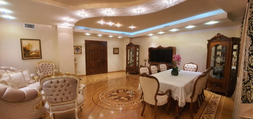 Satılır yeni tikili 7 otaqlı 324 m², Nərimanov r.-1