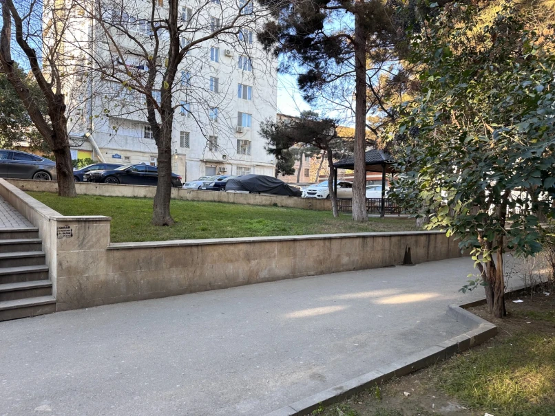 Satılır köhnə tikili 2 otaqlı 40 m²,  20 yanvar m.-1