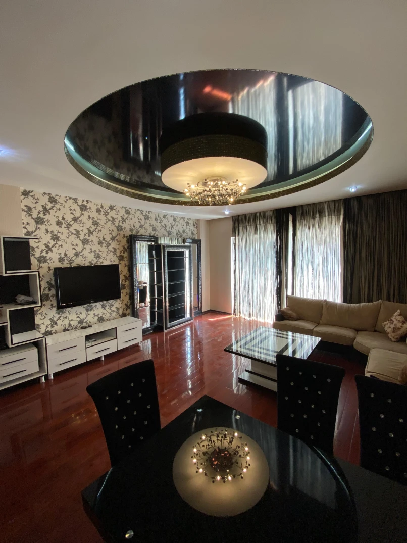 Satılır yeni tikili 3 otaqlı 141 m²,  Elmlər Akademiyası m.-1