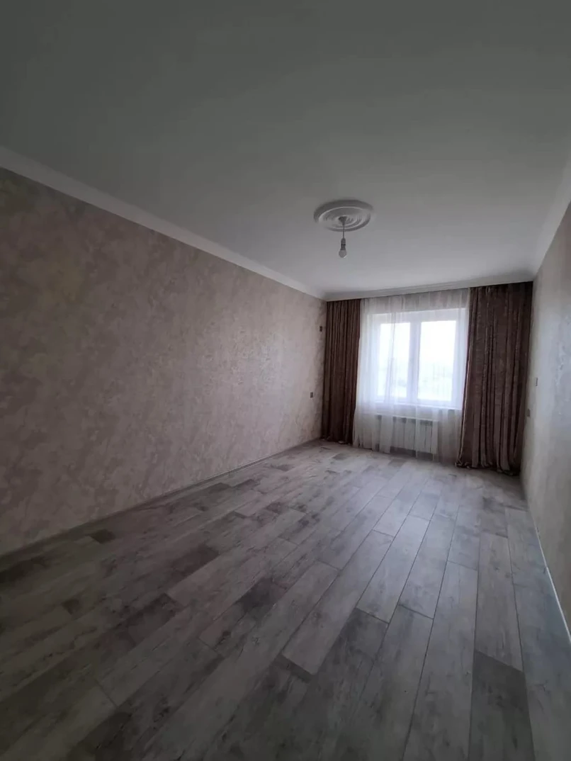 Satılır köhnə tikili 3 otaqlı 65 m², İnşaatçılar m.-1