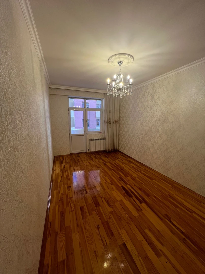 Satılır yeni tikili 1 otaqlı 45 m², İnşaatçılar m.-1