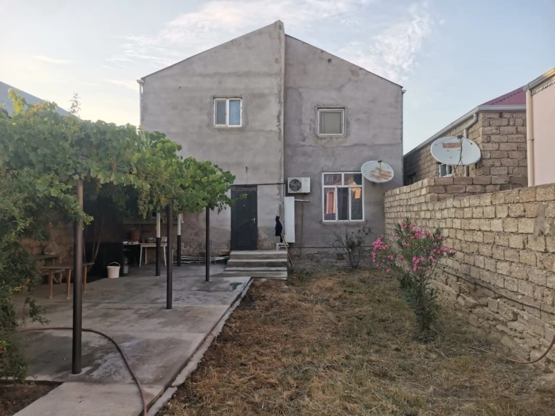 Satılır ev/villa 4 otaqlı 200 m², Ramana q.-1